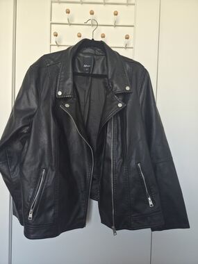 Reitmans Plus Size Faux Leather Biker Jacket - 3X